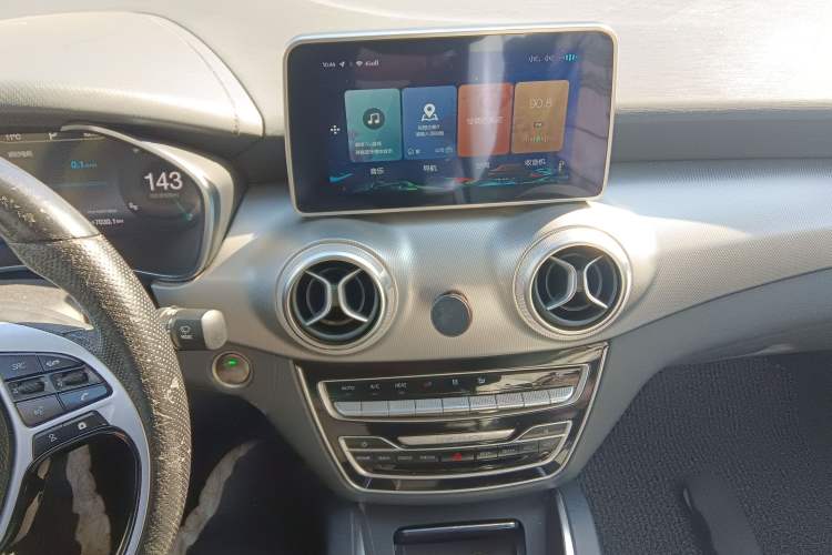 Used BAIC Beijing EU5 2018 R550 Smart Trend Edition Audio And AC Panel