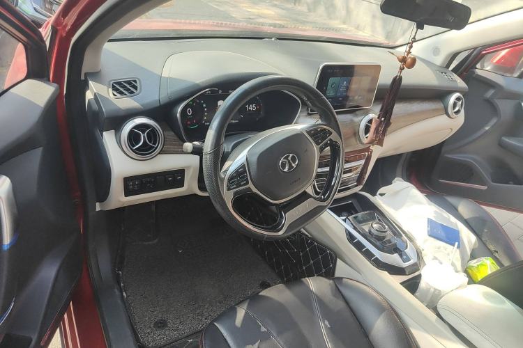 Used BAIC Beijing EU5 2018 R500 Smart Wind Edition Center Console