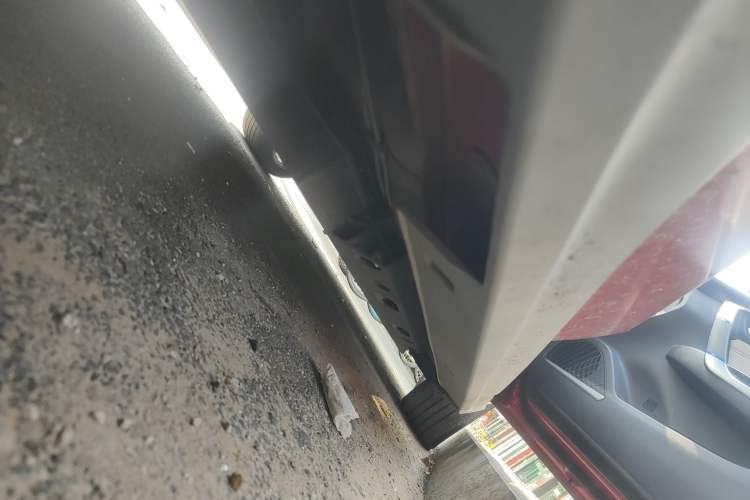 Used BAIC Beijing EU5 2018 R500 Smart Wind Edition Chassis Rear Right