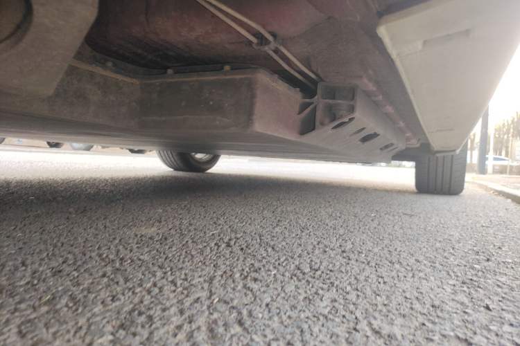 Used BAIC Beijing EU5 2018 R500 Smart Wind Edition Chassis Rear Right