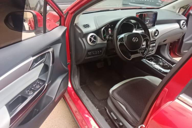 Used BAIC Beijing EU5 2018 R550 Smart Trend Edition Driver Seat