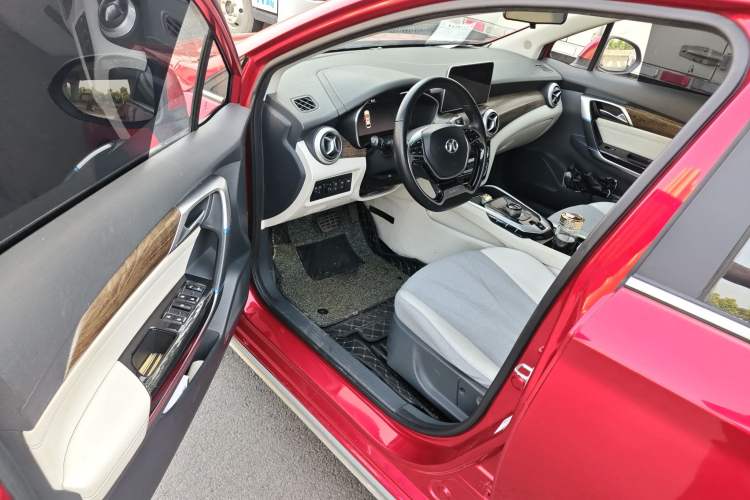 Used BAIC Beijing EU5 2018 R500 Smart Wind Edition Driver Seat