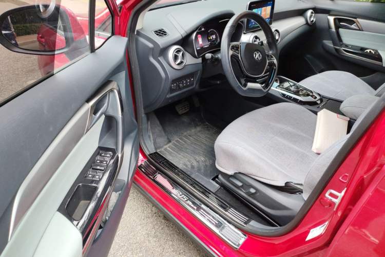 Used BAIC Beijing EU5 2018 R550 Smart Trend Edition Driver Seat