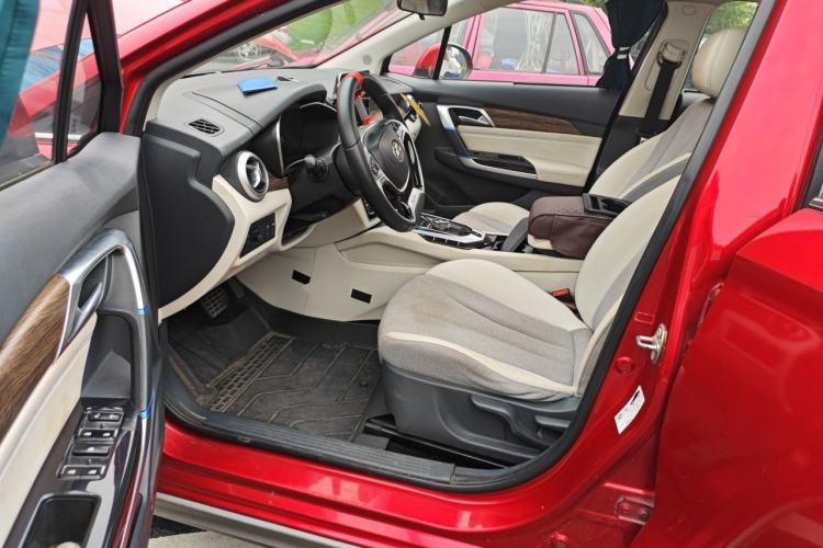 Used BAIC Beijing EU5 2018 R500 Smart Wind Edition Driver Seat