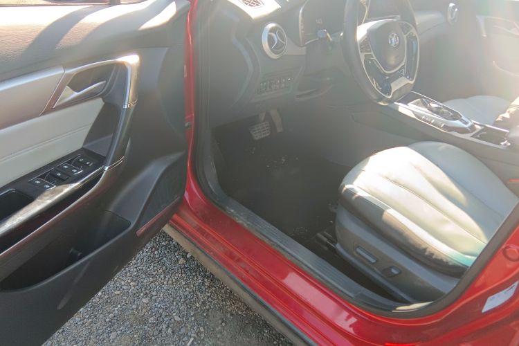 Used BAIC Beijing EU5 2018 R550 Smart Trend Edition Driver Seat