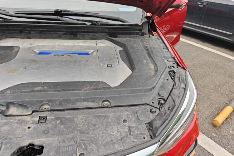 Used BAIC Beijing EU5 2018 R500 Smart Wind Edition Engine Bay Left