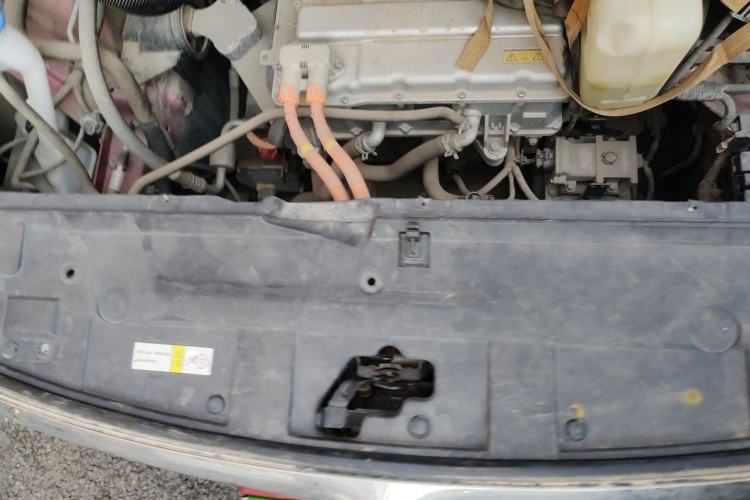 Used BAIC Beijing EU5 2018 R500 Smart Edition Engine Bay