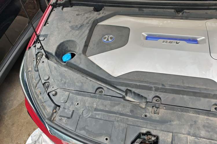 Used BAIC Beijing EU5 2018 R500 Smart Wind Edition Engine Bay Right