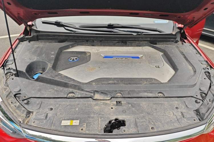 Used BAIC Beijing EU5 2018 R500 Smart Wind Edition Engine Bay