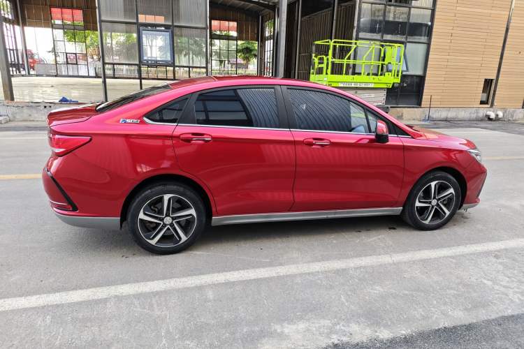 Used BAIC Beijing EU5 2018 R500 Smart Wind Edition Exterior 3
