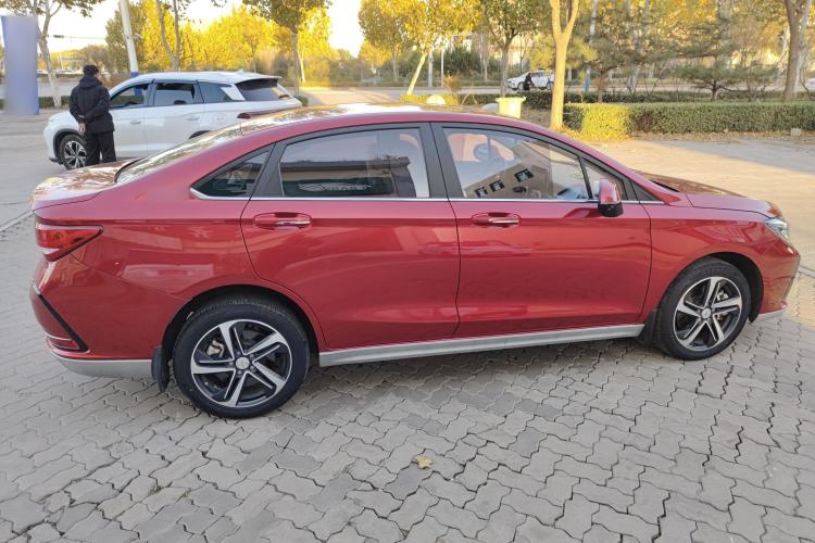 Used BAIC Beijing EU5 2018 R500 Smart Wind Edition Exterior 5