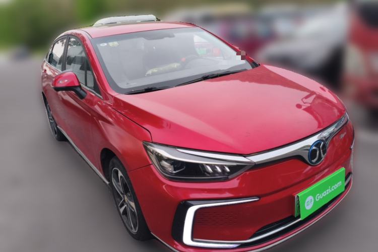 Used BAIC Beijing EU5 2018 R500 Smart Wind Edition Front Right 45 Deg