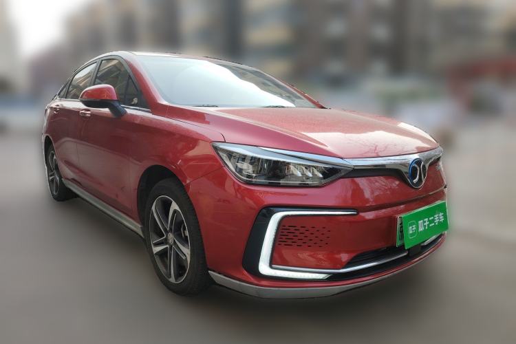 Used BAIC Beijing EU5 2018 R500 Smart Wind Edition Front Right 45 Deg
