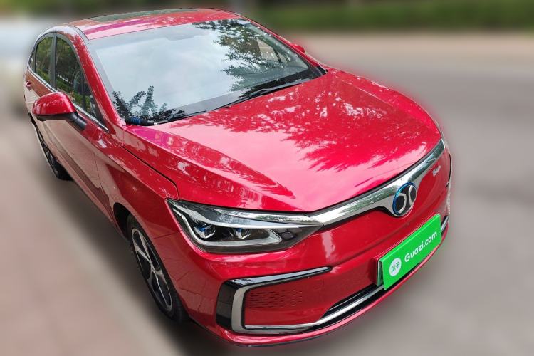 Used BAIC Beijing EU5 2018 R550 Smart Trend Edition Front Right 45 Deg