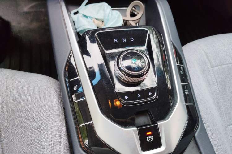 Used BAIC Beijing EU5 2018 R550 Smart Trend Edition Gear Lever