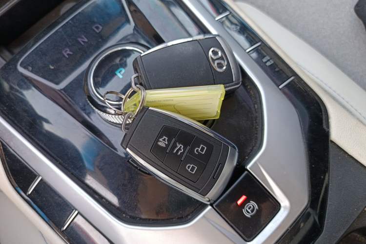 Used BAIC Beijing EU5 2018 R500 Smart Wind Edition Interior 1