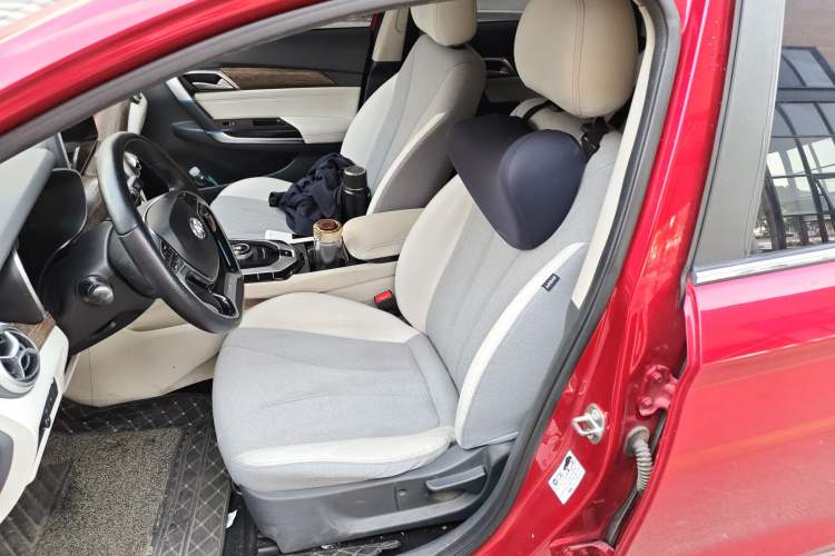 Used BAIC Beijing EU5 2018 R500 Smart Wind Edition Left Front Seat