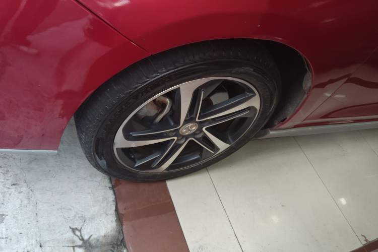 Used BAIC Beijing EU5 2018 R500 Smart Wind Edition Left Front Wheel Hub