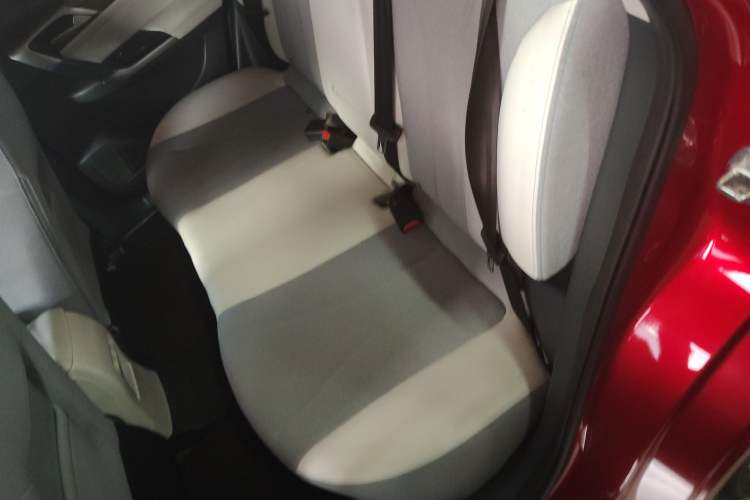 Used BAIC Beijing EU5 2018 R500 Smart Wind Edition Left Rear Seat