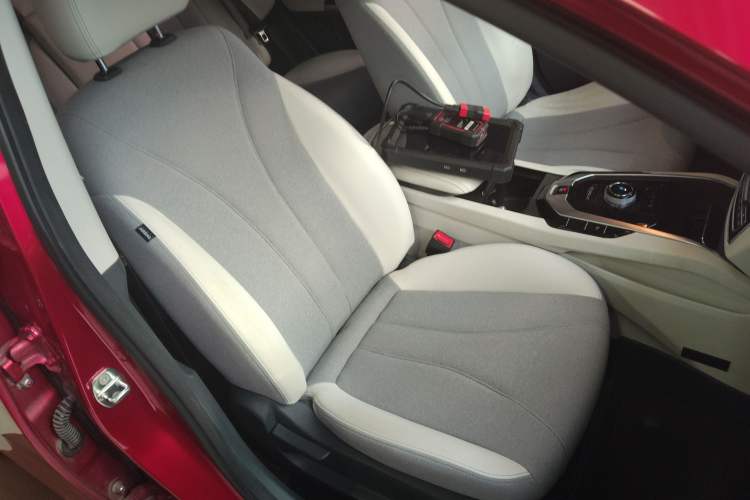 Used BAIC Beijing EU5 2018 R500 Smart Wind Edition Right Front Seat