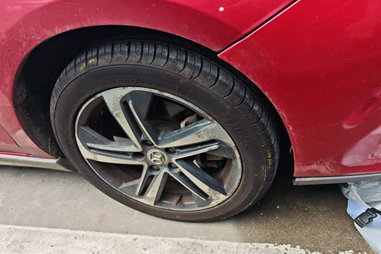 Used BAIC Beijing EU5 2018 R500 Smart Wind Edition Right Front Wheel Hub