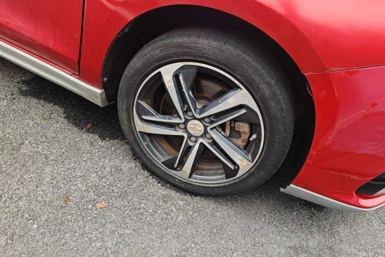 Used BAIC Beijing EU5 2018 R500 Smart Wind Edition Right Front Wheel Hub