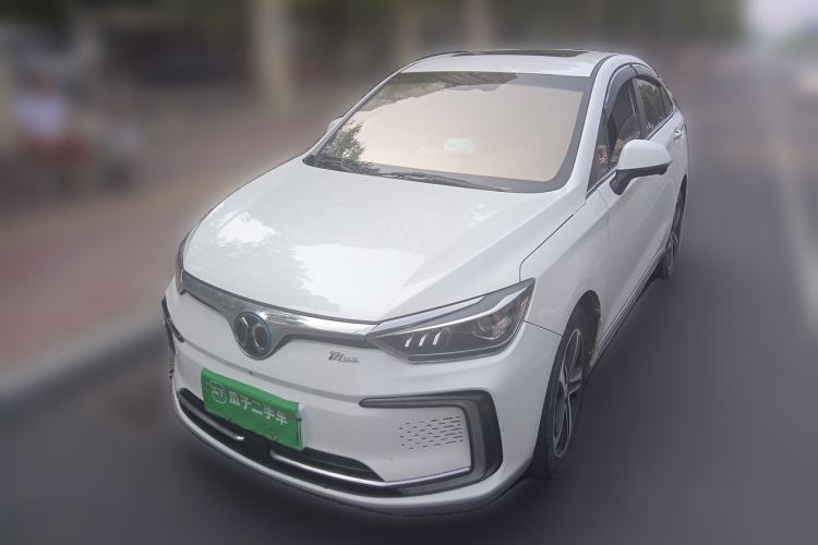 Used BAIC Beijing EU5 2018 R500 Smart Wind Edition Guazi used car, China used car export, Used car for sale, Used cars, Cheapest cars for sale