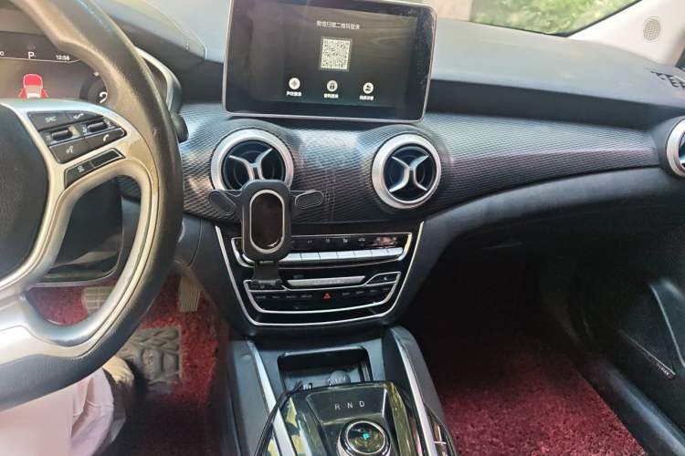 Used BAIC Beijing EU5 2018 R500 Smart Wind Edition Audio And AC Panel