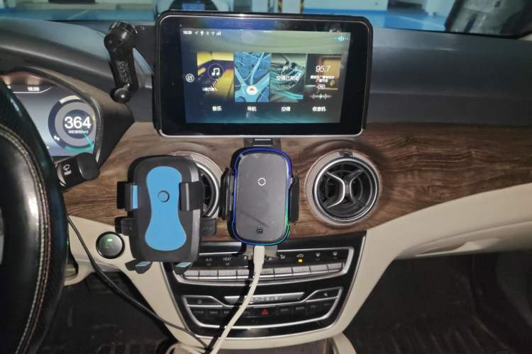 Used BAIC Beijing EU5 2018 R500 Smart Wind Edition Audio And AC Panel