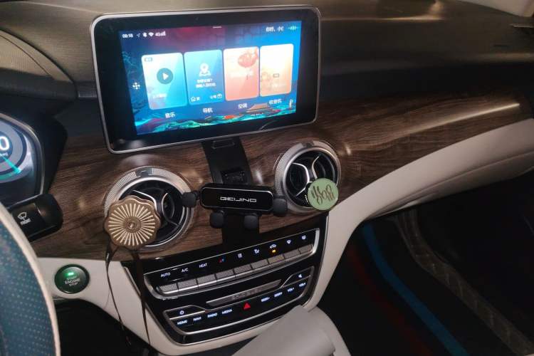 Used BAIC Beijing EU5 2018 R500 Smart Edition Audio And AC Panel