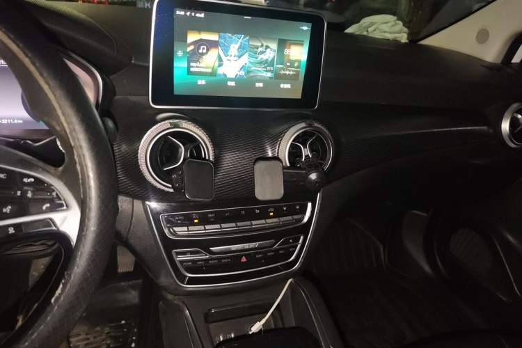 Used BAIC Beijing EU5 2018 R500 Smart Wind Edition Audio And AC Panel