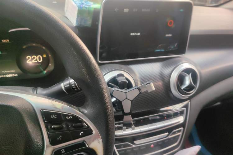Used BAIC Beijing EU5 2018 R500 Smart Wind Edition Audio And AC Panel