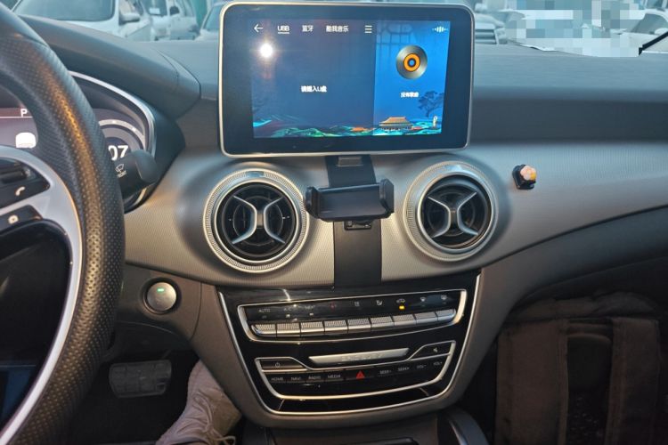 Used BAIC Beijing EU5 2018 R550 Smart Edition Audio And AC Panel