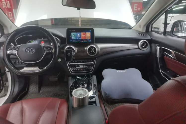 Used BAIC Beijing EU5 2018 R500 Smart Wind Edition Audio And AC Panel