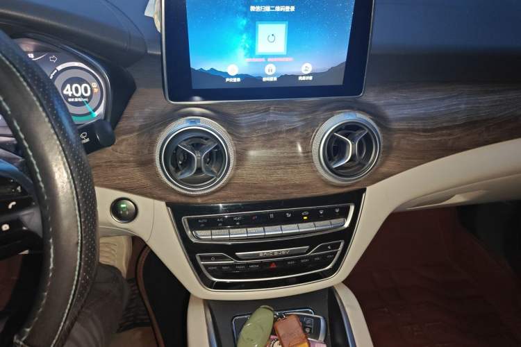 Used BAIC Beijing EU5 2018 R500 Smart Wind Edition Audio And AC Panel