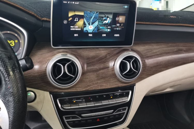 Used BAIC Beijing EU5 2018 R500 Smart Wind Edition Audio And AC Panel