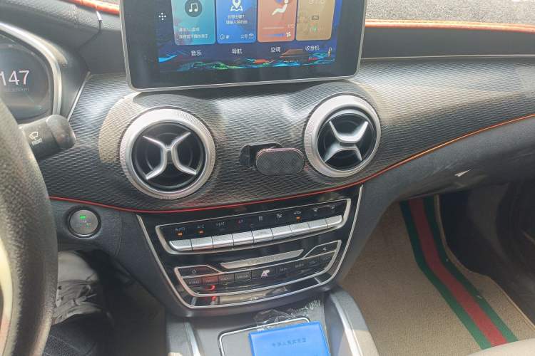 Used BAIC Beijing EU5 2018 R500 Smart Wind Edition Audio And AC Panel