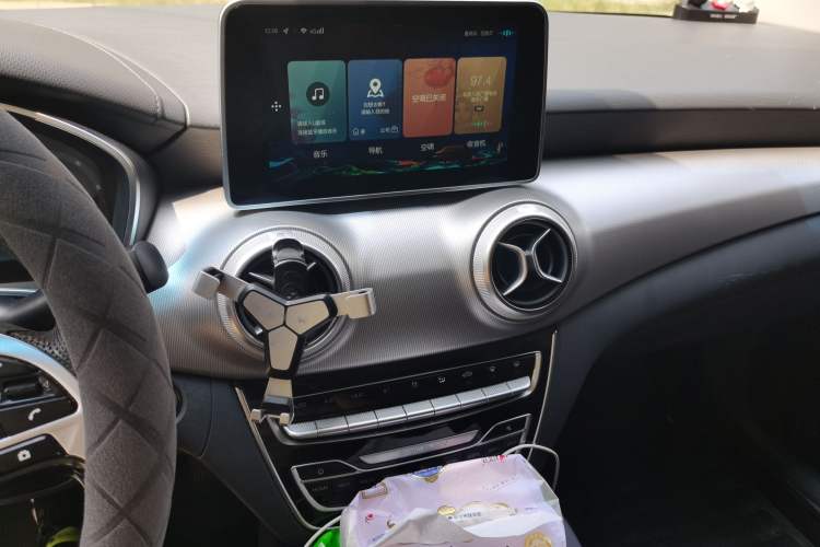 Used BAIC Beijing EU5 2018 R550 Smart Trend Edition Audio And AC Panel