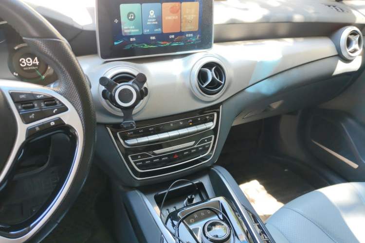 Used BAIC Beijing EU5 2018 R550 Smart Trend Edition Audio And AC Panel