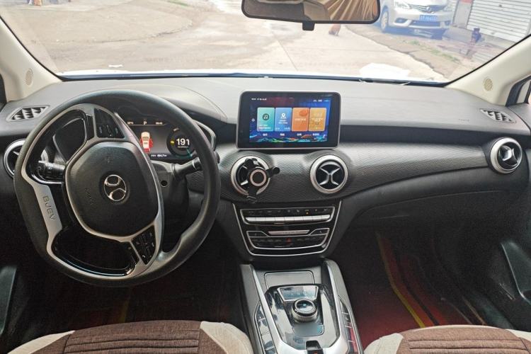 Used BAIC Beijing EU5 2018 R500 Smart Wind Edition Center Console