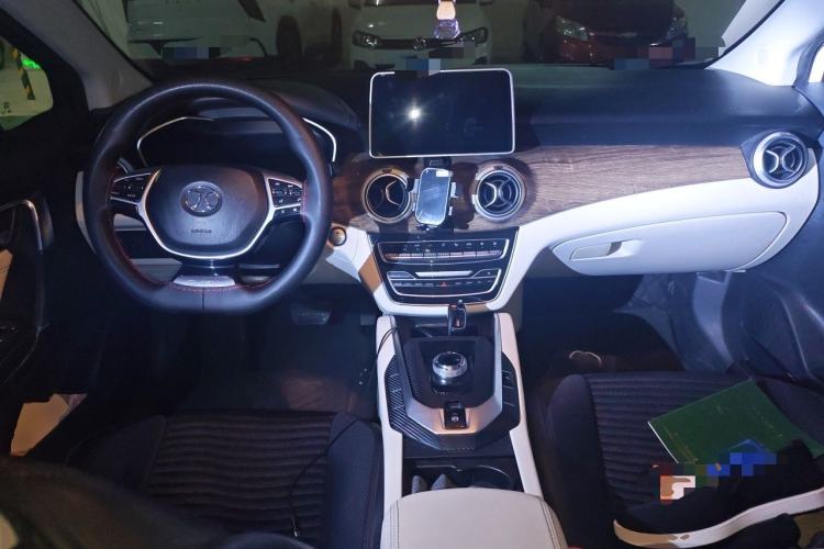 Used BAIC Beijing EU5 2018 R500 Smart Wind Edition Center Console