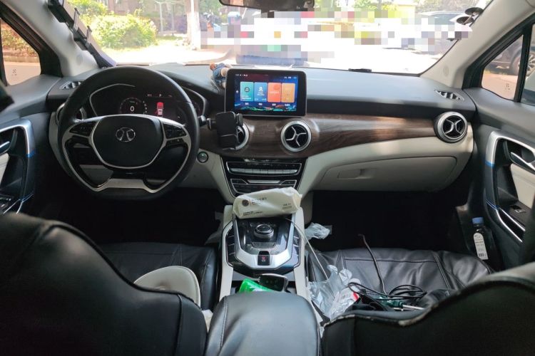 Used BAIC Beijing EU5 2018 R500 Smart Wind Edition Center Console