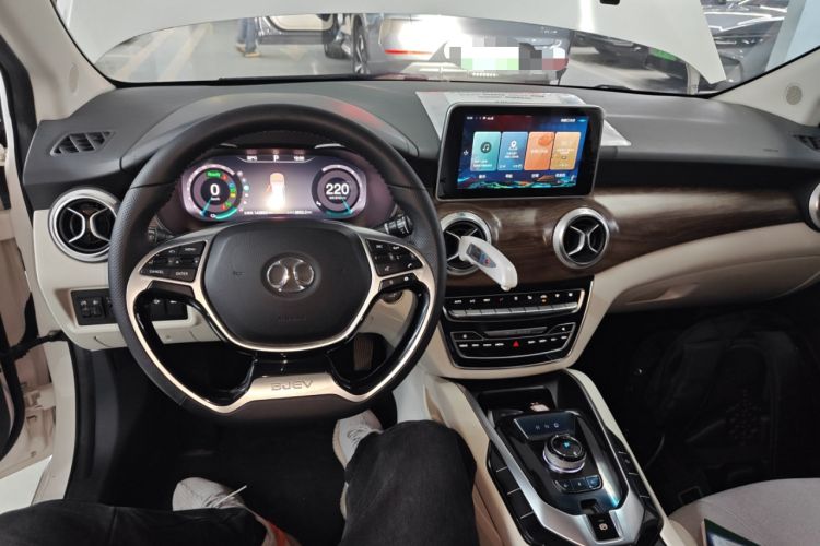 Used BAIC Beijing EU5 2018 R500 Smart Wind Edition Center Console