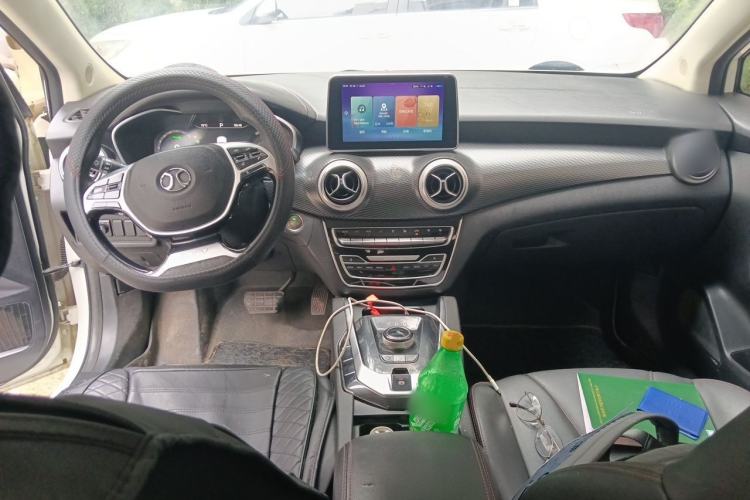 Used BAIC Beijing EU5 2018 R500 Smart Wind Edition Center Console