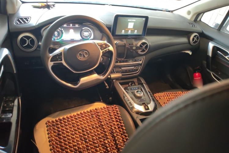 Used BAIC Beijing EU5 2018 R500 Smart Wind Edition Center Console