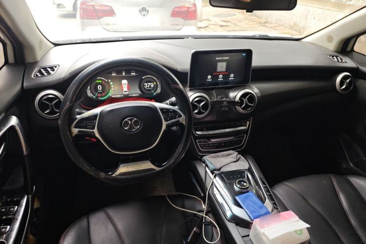 Used BAIC Beijing EU5 2018 R500 Smart Wind Edition Center Console