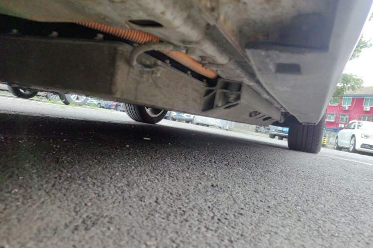 Used BAIC Beijing EU5 2018 R550 Smart Trend Edition Chassis Front Left