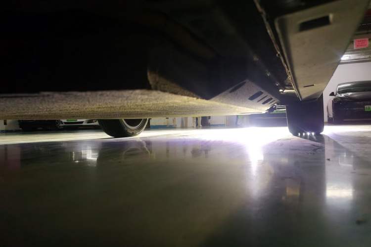 Used BAIC Beijing EU5 2018 R500 Smart Wind Edition Chassis Front Left