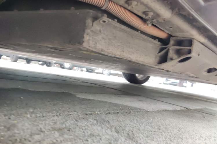 Used BAIC Beijing EU5 2018 R500 Smart Wind Edition Chassis Front Left