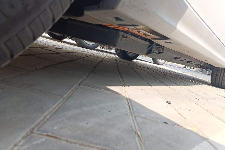 Used BAIC Beijing EU5 2018 R500 Smart Wind Edition Chassis Front Left
